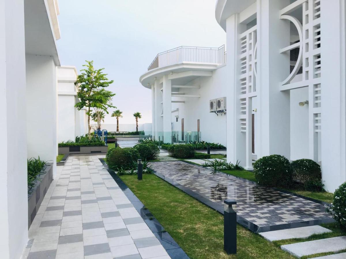 Gold Bee Dormitary Service Apartment Ho Chi Minh City Exterior photo