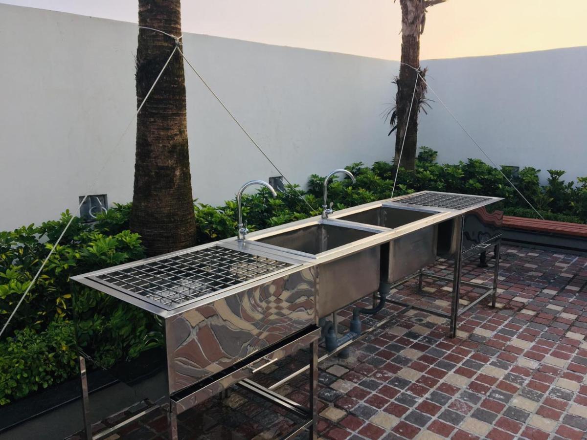 Gold Bee Dormitary Service Apartment Ho Chi Minh City Exterior photo
